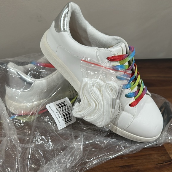 torrid sneakers size 9 - Picture 2 of 2